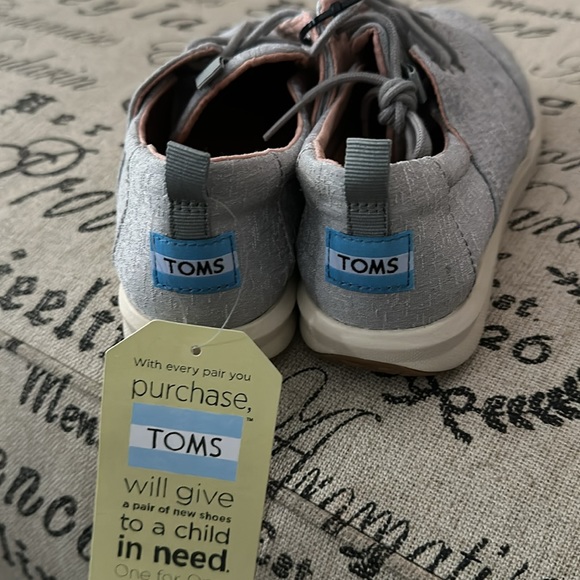 Brand new toms women del rey shoes. - Picture 2 of 2